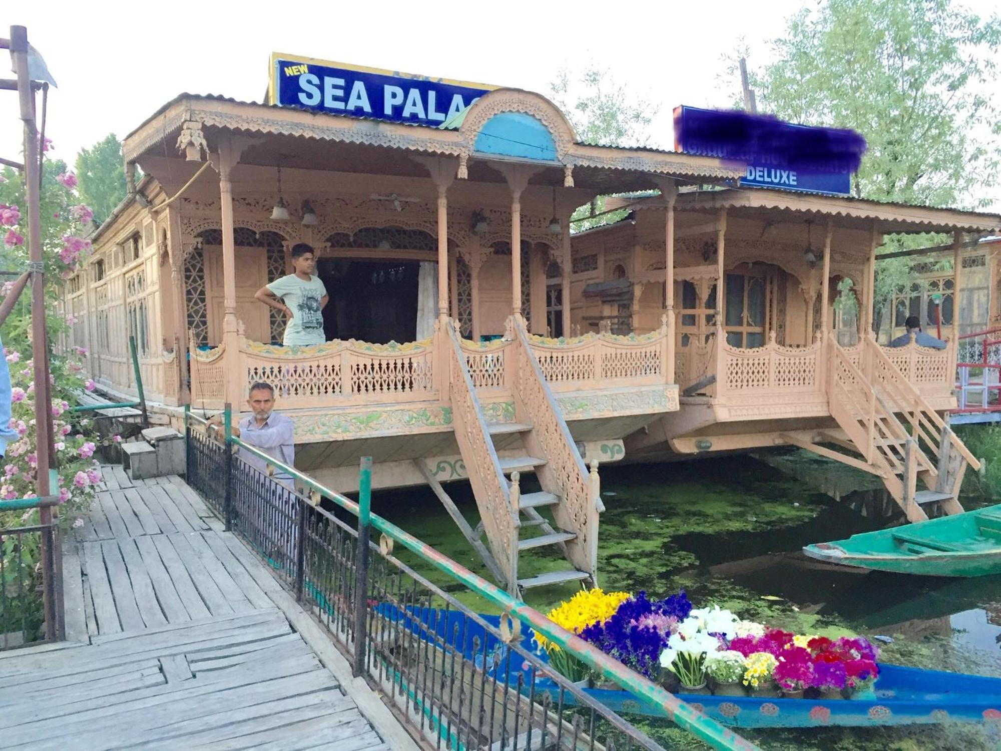 New Sea Palace Houseboats Srīnagar Exteriör bild