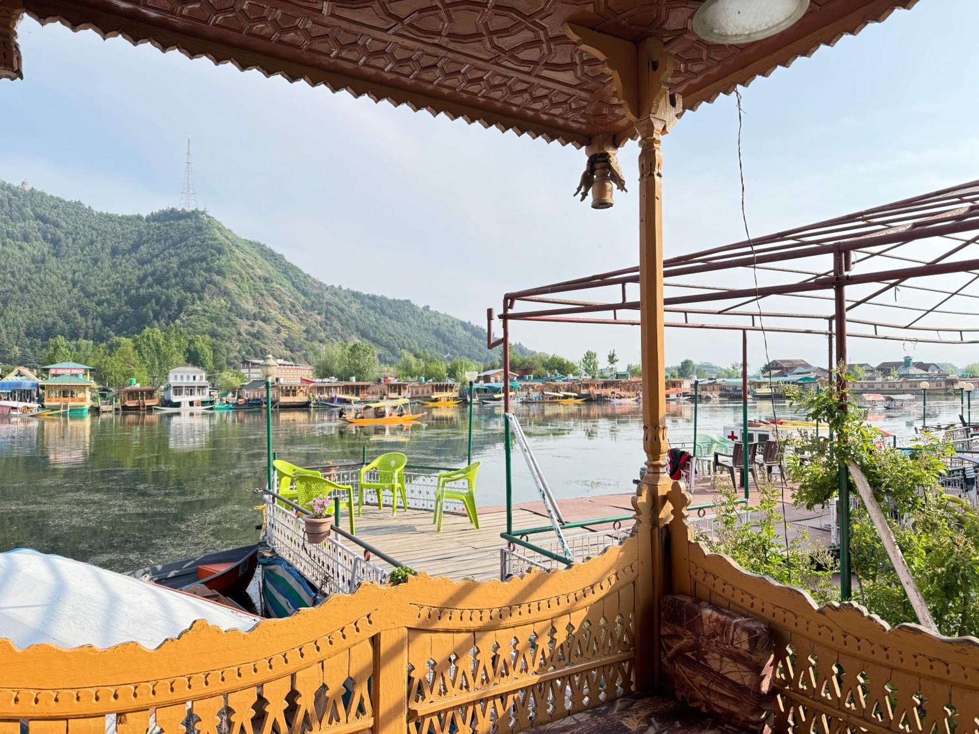 New Sea Palace Houseboats Srīnagar Exteriör bild